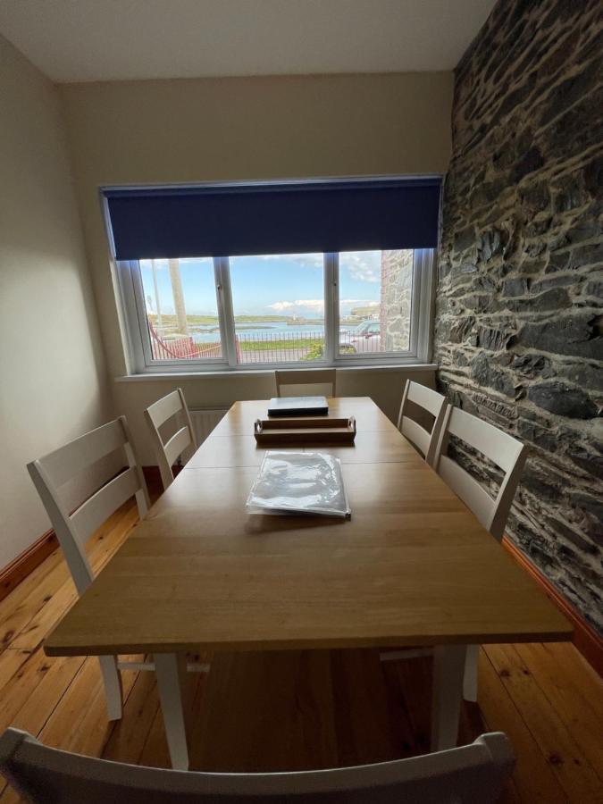 Lovely Apartment Overlooking The Harbour And Bay Ardglass Ngoại thất bức ảnh