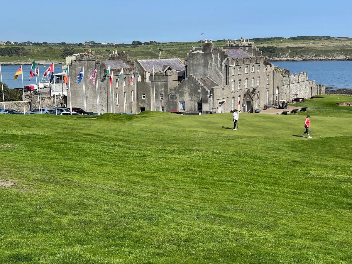Lovely Apartment Overlooking The Harbour And Bay Ardglass Ngoại thất bức ảnh